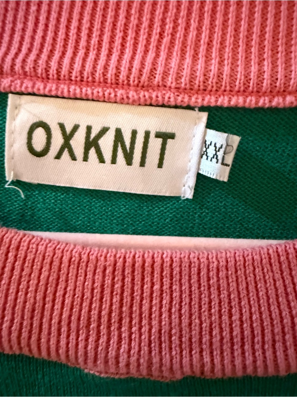 OXKNIT 100% Cotton Green Crewneck Sweater with Pink Leopard Motif - Picture 4 of 8